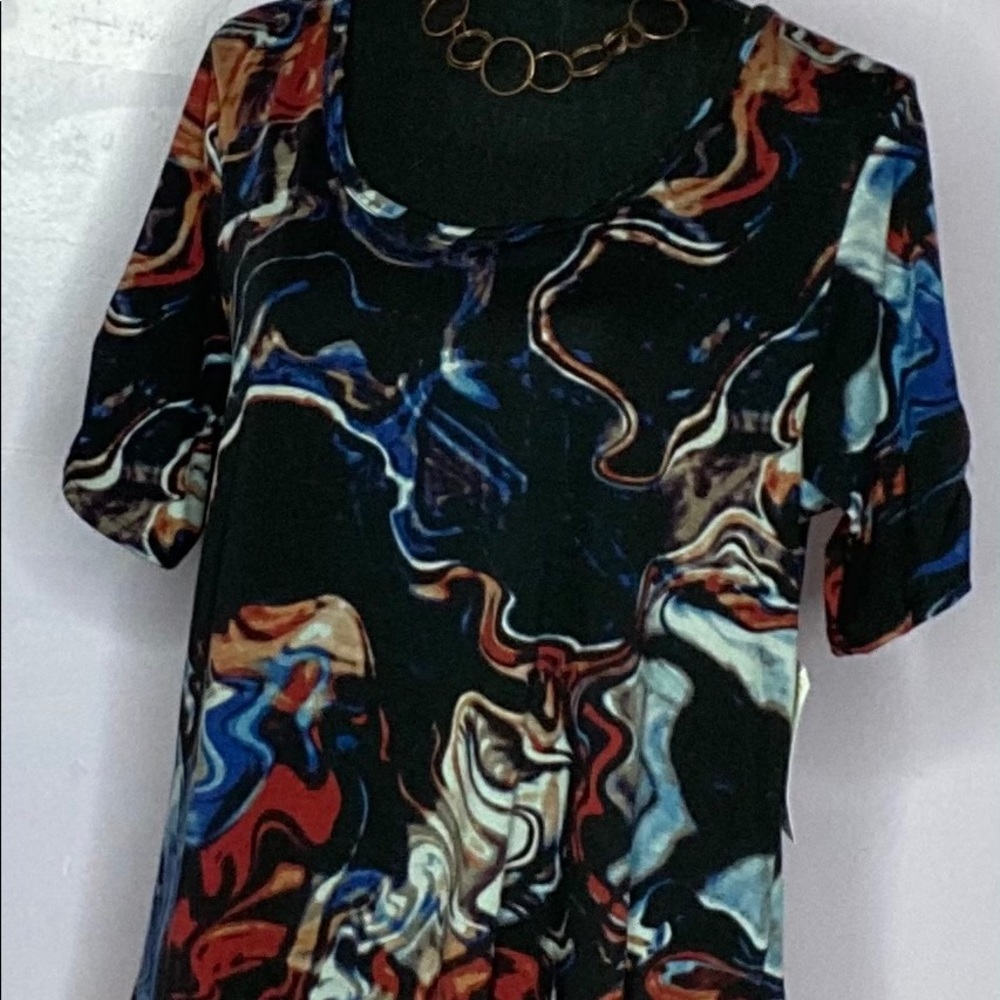 Lularoe Morgan shirt